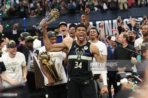 Milwaukee Bucks Champions Photos and Premium High Res Pictures - Getty ...