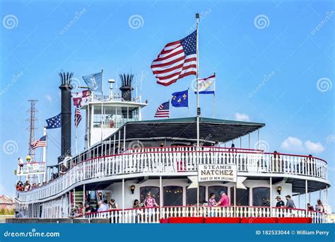 Tourists Natchez Steamboat Riverboat Mississippi River New Orleans ...