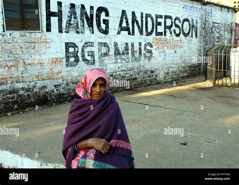 old woman, union carbide gas leak tragedy, Bhopal, madhya pradesh ...