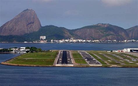 Aeroporto Santos Dumont Ter Voos Limitados A At Km De Dist Ncia