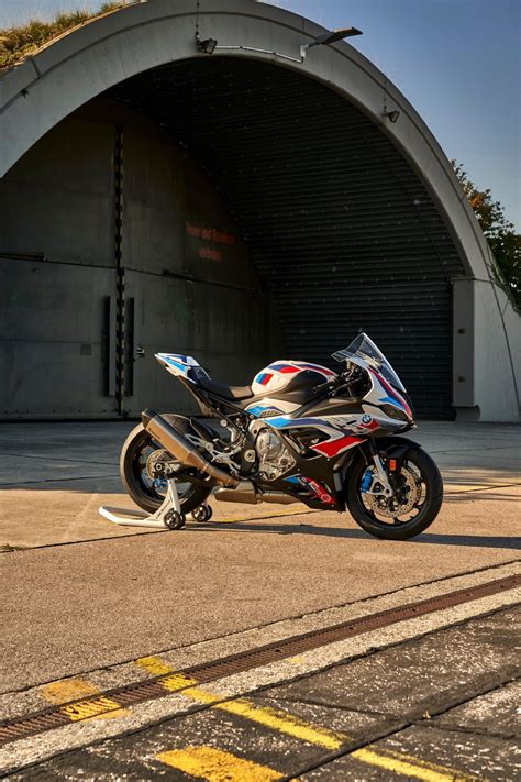 Il Prezzo Della Bmw M 1000 Rr 2021 Motociclismo