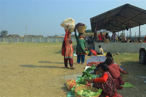 राजपुरमा साना किसान र उपभोक्ताको बजार