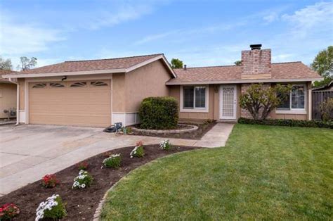 2502 N Logsden Way San Jose Ca 95122 Mls Ml81964297 Redfin