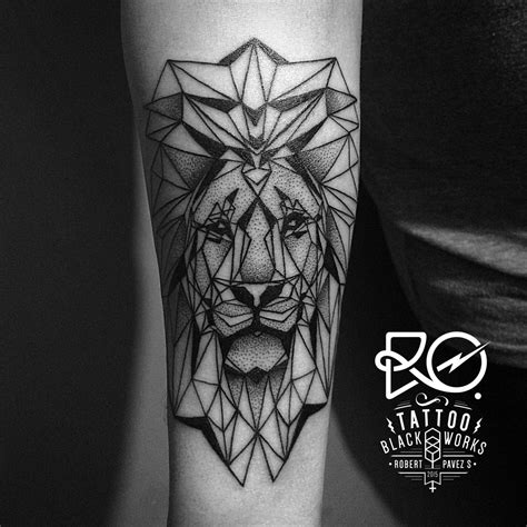 Geometric Lion Tattoo By Robert Pavez Inked Pinterest Geometric