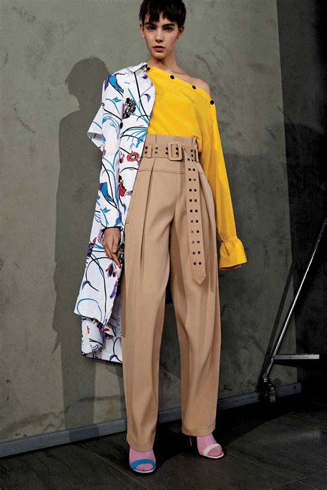 Emilio Pucci Pre-Fall 2017 – WWD