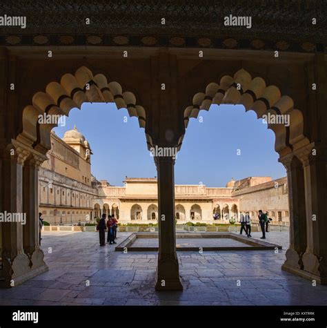 Patio Del Palacio De Man Singh I Fuerte Amber Jaipur Rajasthan