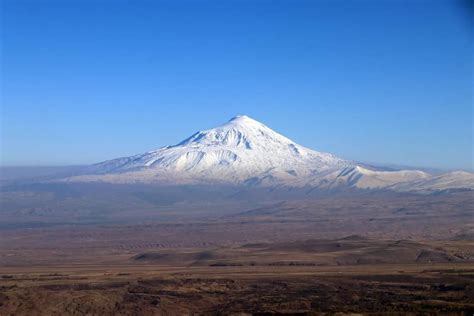 How Did Noahs Ark Land On The Mountains Of Ararat World Events And