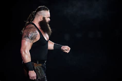 Wwe News Braun Strowman Shares Hilarious Old Photo Of Himself Without