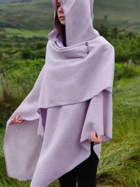 Irish Wrap Ruana Cape Cloak Hooded Pure New Wool Lilac