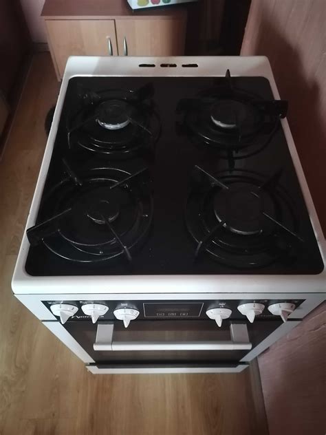 Kuchenka Gazowa Z Piekarnikiem Elektrycznym Mastercook Lublin Olx Pl