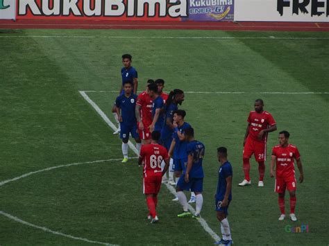 Persis Solo Dipermalukan PSIS Semarang Dengan Skor 1 2 GenPI Co JATENG