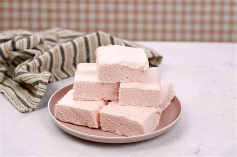 2-Ingredient Homemade Marshmallows