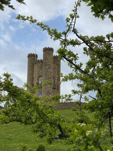 The Best Broadway Tower Walks + FREE Parking! - BEA ADVENTUROUS