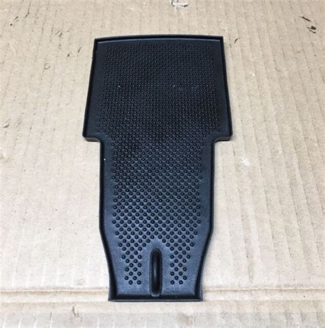 Volvo S60 V70 OEM Center Console Rubber Mat Insert Tray Trim 30643639