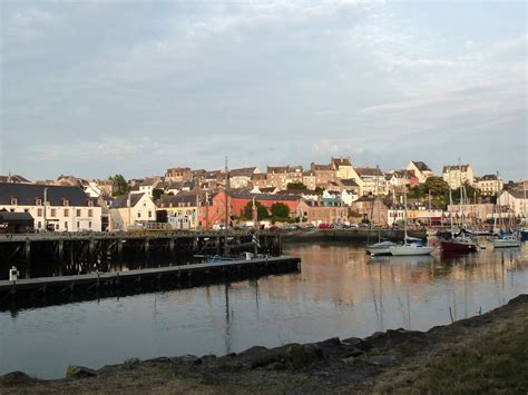 Douarnenez: walking around this coastal town in Brittany (France)