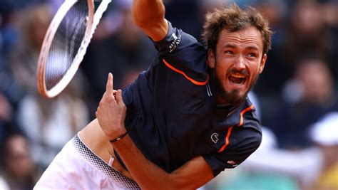 Atp Masters Rom Medvedev Triumphiert Gegen Rune Titel F R Den