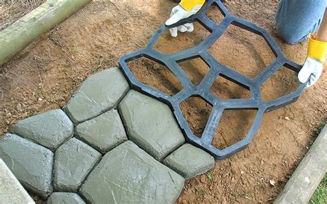 How To Create A Diy Patio And Walkway With Quikrete Walkmaker Today S