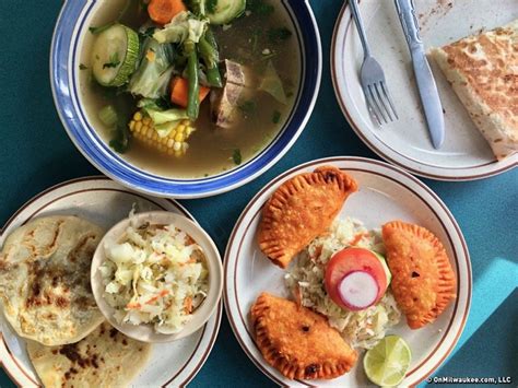 From pupusas to sopa, comfort foods shine at El Salvador