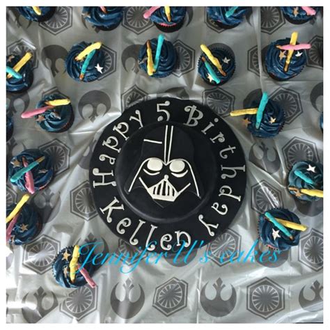 Darth Vader Cake Decorated Cake By Jenscakes Cakesdecor