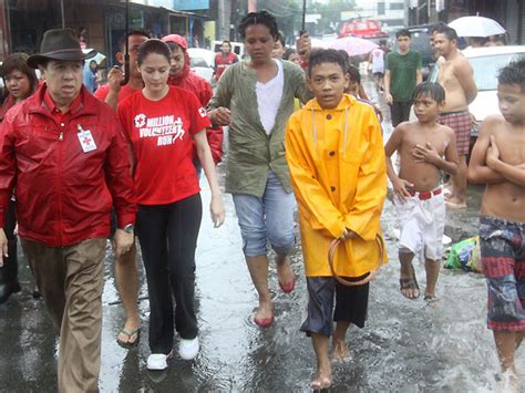 Pamilya Nasa Evacuation Centers Pa Rin Sa Qc Gma News Online