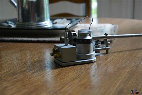 Vpi Industries Jmw Memorial Tonearm With Vta Tower Photo