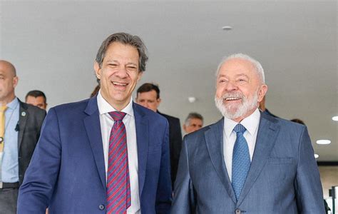 A solidão de Haddad Crusoé