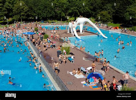 Pool Crowded Germany Hi Res Stock Photography And Images Alamy