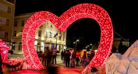 Monfalcone Citt Di Luce Con Il Christmas Village E Gli Appuntamenti