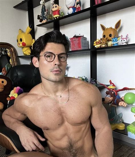 Aesthetic Guy Outfits Aesthetic Guys Muscles Men Sport Pants Hot Korean Guys Hard Men