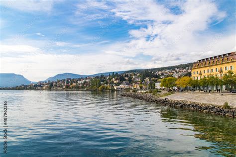 Vue Sur La Ville De Neuch Tel Depuis Le Bord Du Lac Canton De