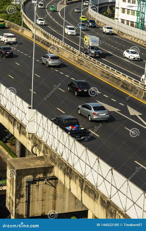 Arquitetura Da Cidade E Transporte Via Expressa E Tr Fego No Dia Do