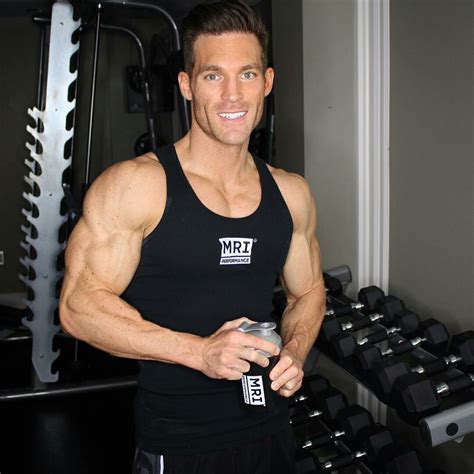 Masculina Wear ™® The Hottest Male Personal Trainers To Follow On