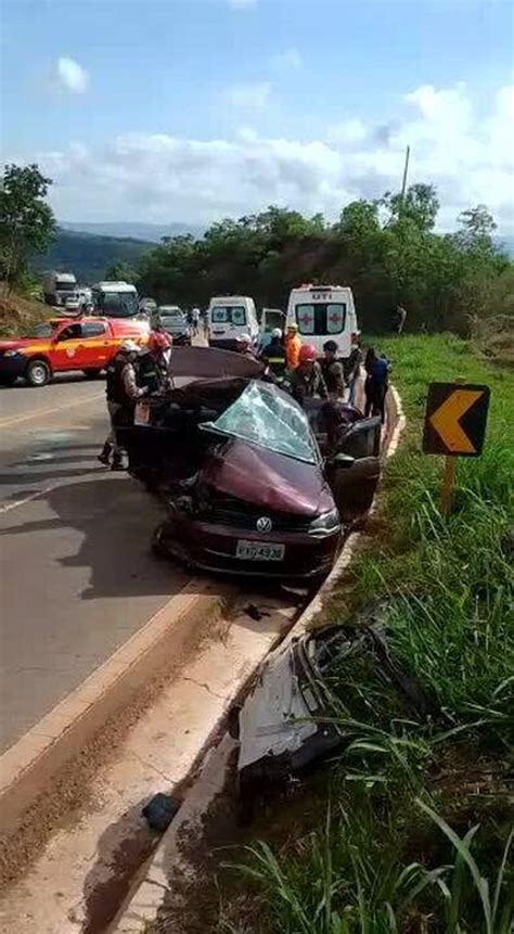 Casal Morre Em Acidente Envolvendo Carro E Caminhão Na Região Central