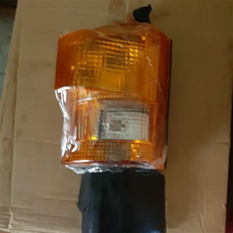 Jual LAMPU SEN MITSUBISHI FUSO 8403 Shopee Indonesia