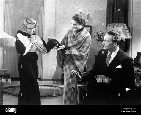 Joan Blondell Aline Macmahon Y Warren William En El Plató De La