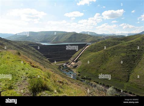 Mohale dam hi-res stock photography and images - Alamy