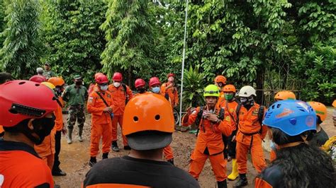 Bmkg Ingatkan Potensi Cuaca Ekstrem Di 24 Provinsi Di Indonesia