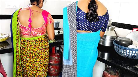 Kitchen Mehath Bathane Ai Uski Sas Ko Ap Jao Tv Dekho Asian Asian Porn Xhamster