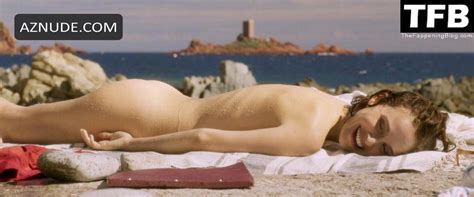 Natalie Portman Nude And Sexy Photos Collection From Various Outings And Photoshoots AZNude
