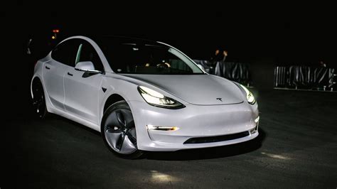 white-tesla-model-3-aero-wheels - TESLARATI