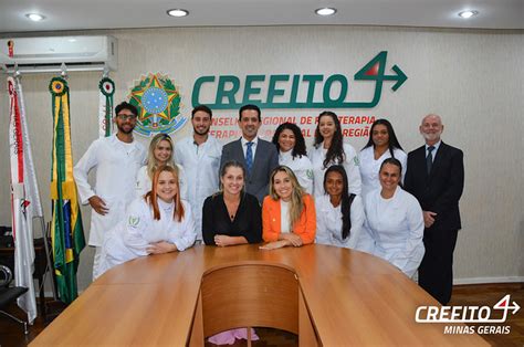 Estudantes da Faculdade Estácio participam da Cerimônia do Jaleco