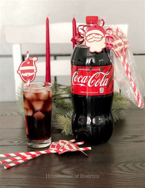 Gift Giving with Coca-Cola® - Creative Housewives