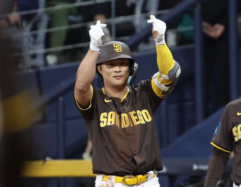 Padres Kim Ha Seong Singles In Homecoming The Korea Times