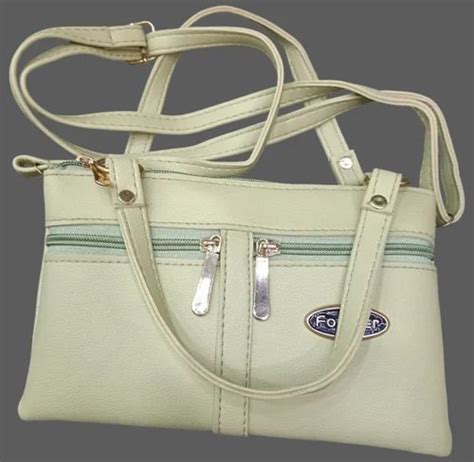 Forever Handbags Ladies Plain Polyurethane Hand Bag, 2kg, Size: 8 X 12 ...