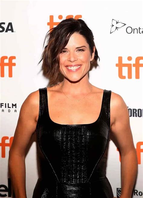 Neve Campbell Measurements Bio Height Net Worth Relationship