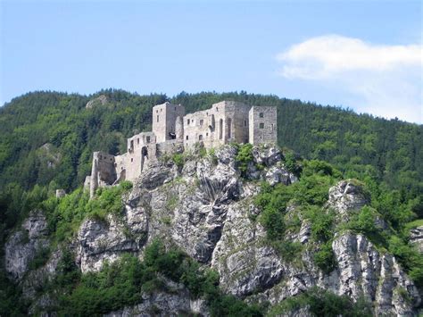 Europe S Most Famous Castles And Palaces Artofit