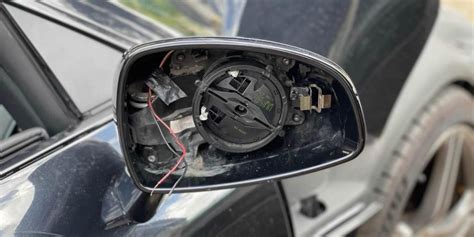 How To Replace Wing Mirror Glass Yourcar Uk Guide