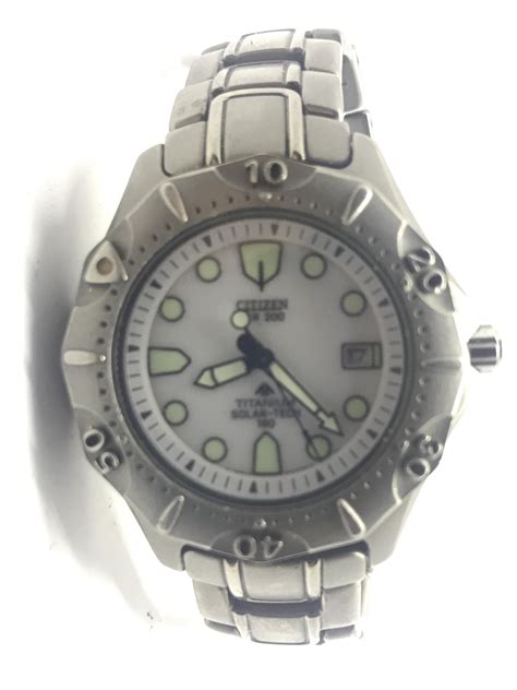 Citizen Solar Tech Wr200 Titanium White Face Qurtz Mens Repair Watch 810986 Ebay