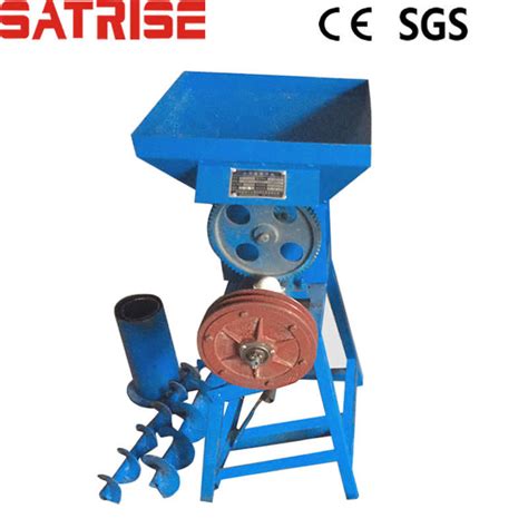 Satrise Semi Automatic Edible Mushroom Compost Bagging Machine