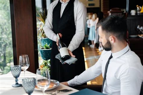 O Que É Um Sommelier - O que é um Sommelier? O que faz? Aprenda como se tornar um!